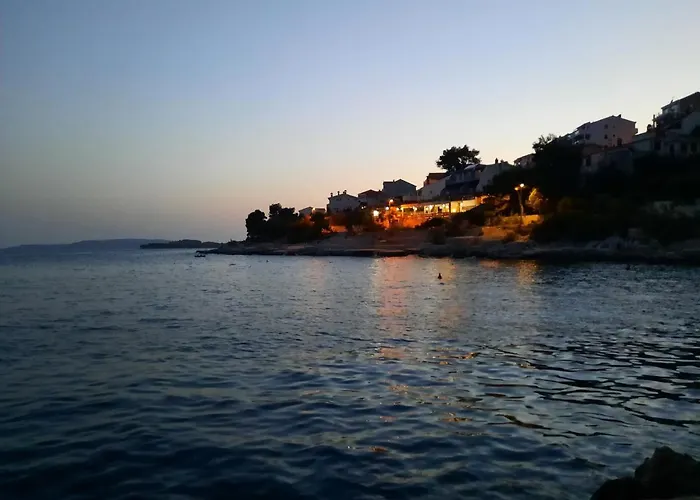 Διαμέρισμα Ema Τρογκίρ